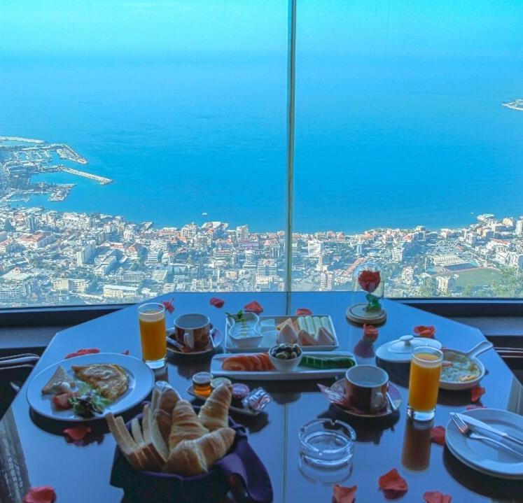 Bay Lodge Boutique Hotel Jounieh Exterior foto