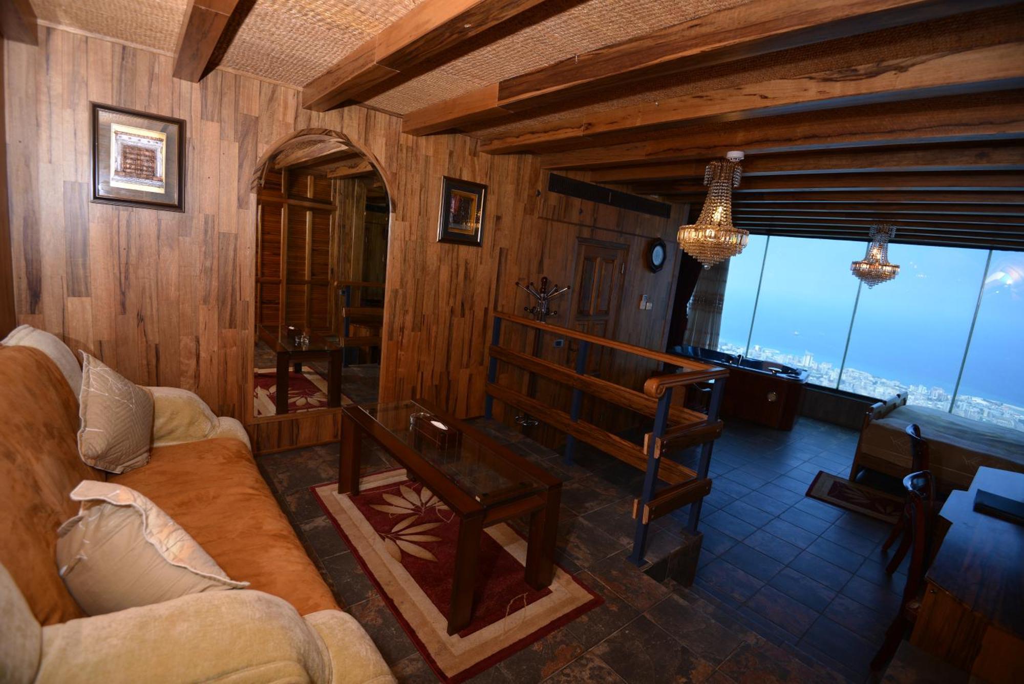 Bay Lodge Boutique Hotel Jounieh Exterior foto